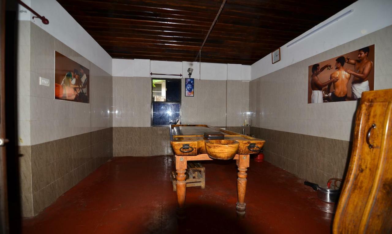 The Royal Heritage Hotel And Ayurvedic Center Thiruvananthapuram Eksteriør billede