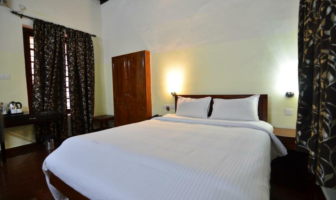 The Royal Heritage Hotel And Ayurvedic Center Thiruvananthapuram Eksteriør billede