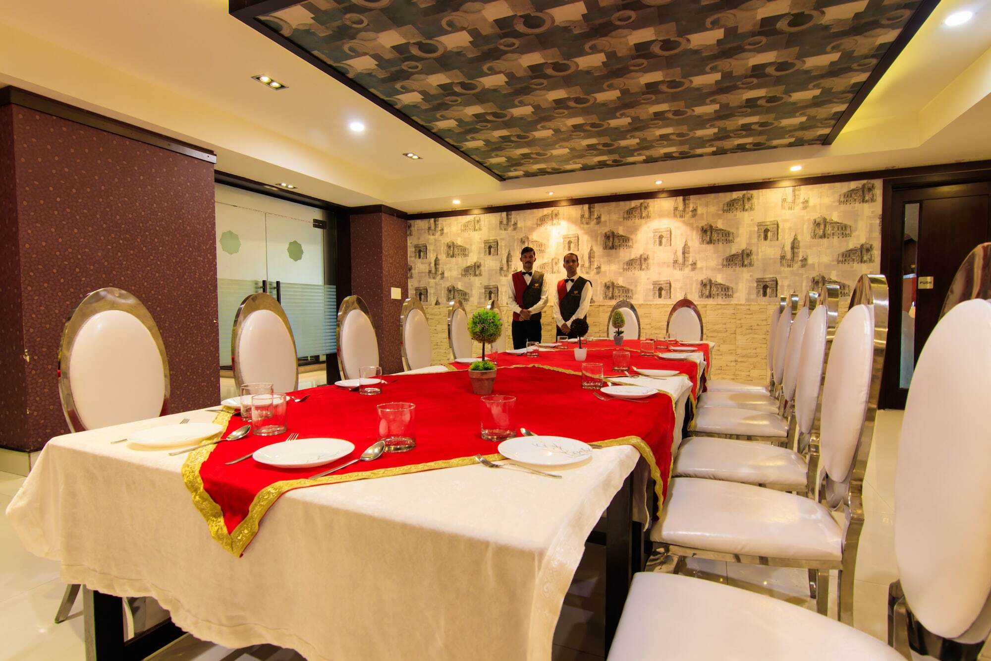 The Royal Heritage Hotel And Ayurvedic Center Thiruvananthapuram Eksteriør billede